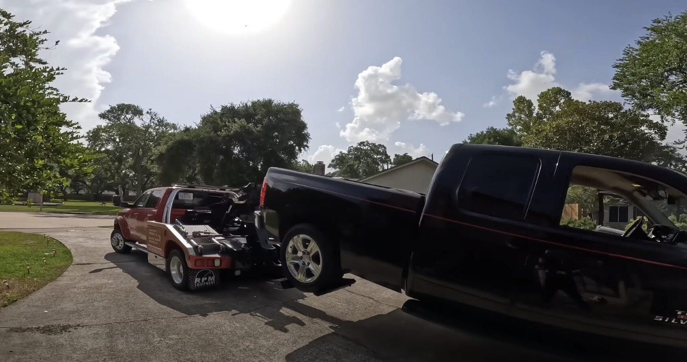 Emergency Towing in Friendswood, TX